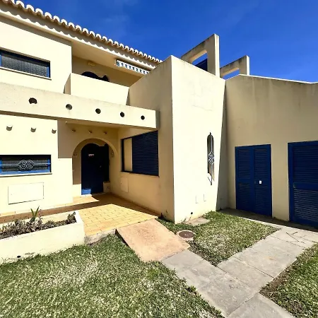 Secret With Pool By Homing Апартаменты