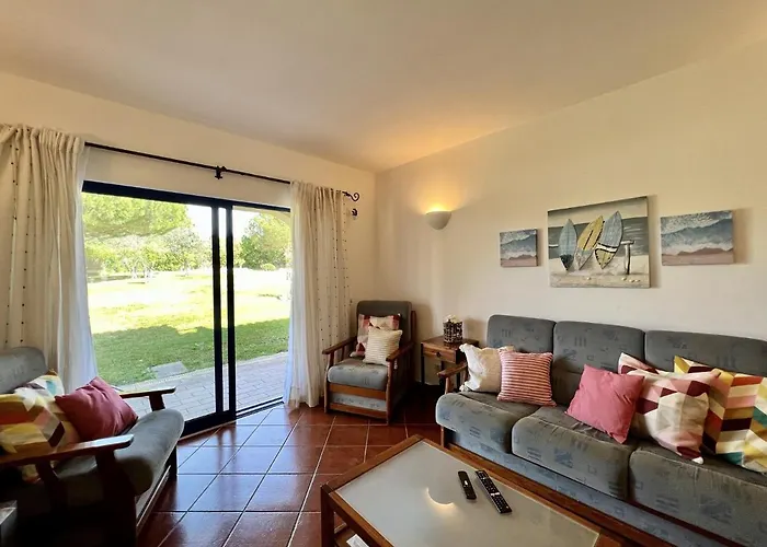 Secret With Pool By Homing *