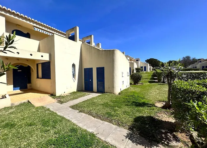 Secret With Pool By Homing