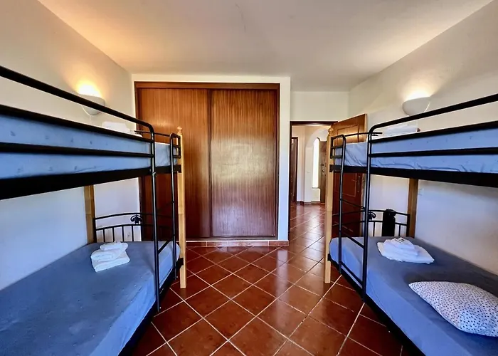 Secret With Pool By Homing Lägenhet