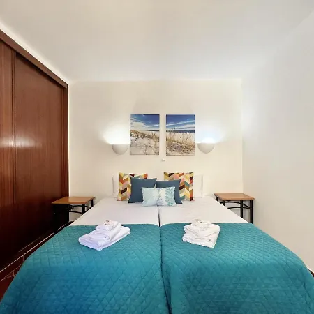 Secret With Pool By Homing Lejlighed Alvor